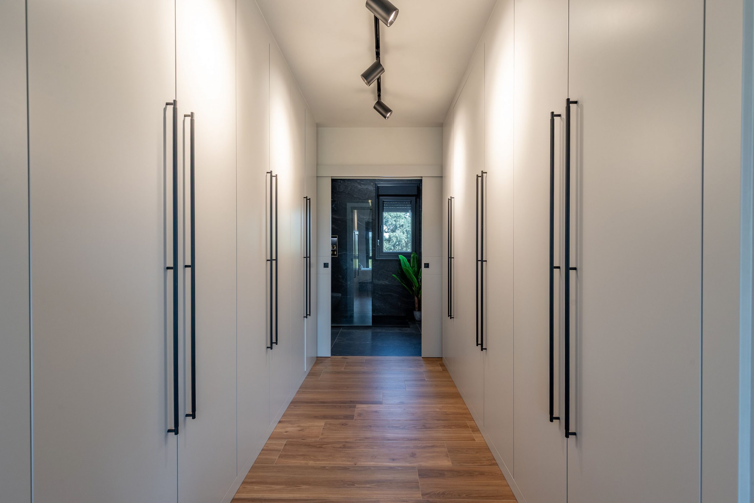 vivienda-unifamiliar-reforma-nave-industrial-a-vivienda-nessarquitectos